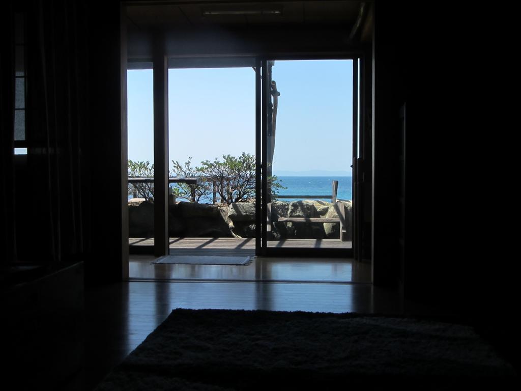 Hostel Amakusa West Coast Backpackers Fu-Raibou Exteriér fotografie