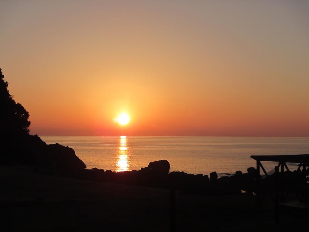 Hostel Amakusa West Coast Backpackers Fu-Raibou Exteriér fotografie